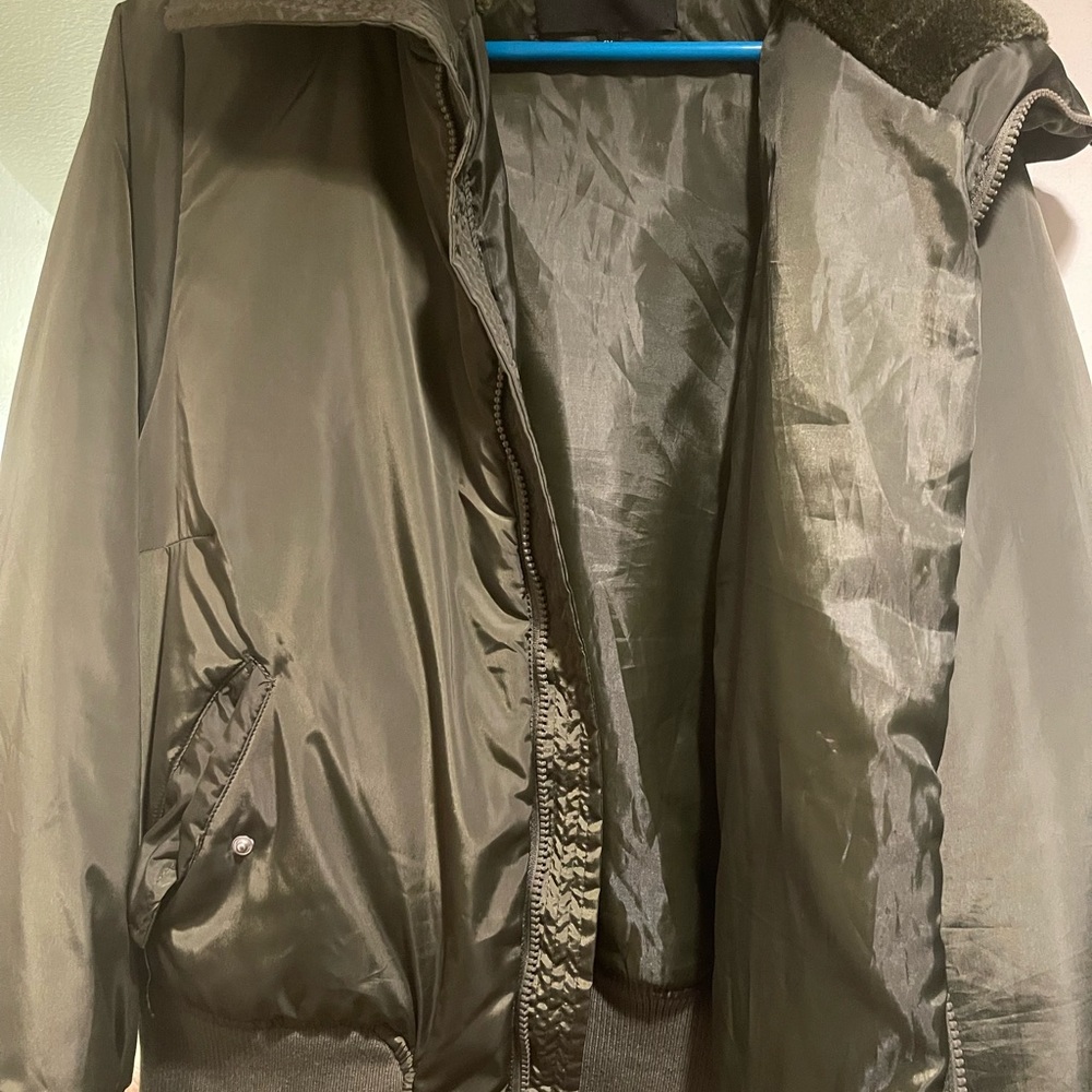 ❌SOLD❌Bomber Jacket - Picture 2 of 3